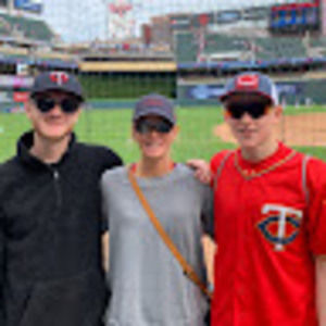 Meet your Posher, Joy